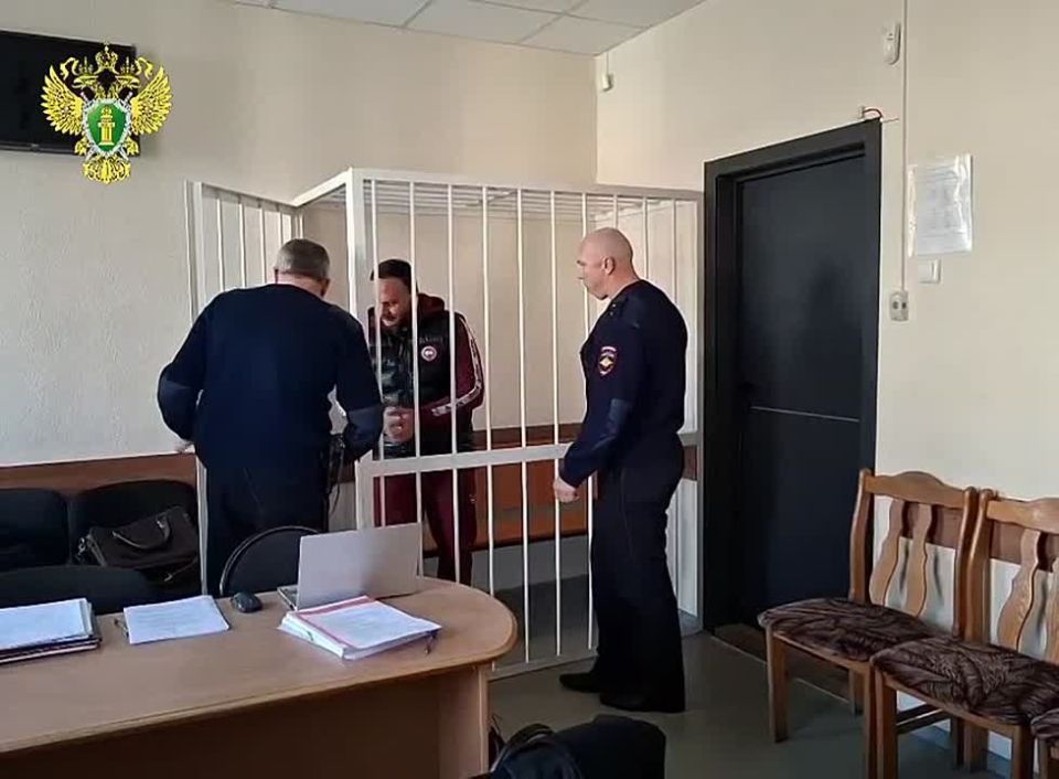 В Приморье прокуратура пресекла деятельность преступной группы, посягавшей на права военнослужащих, в том числе участников СВО