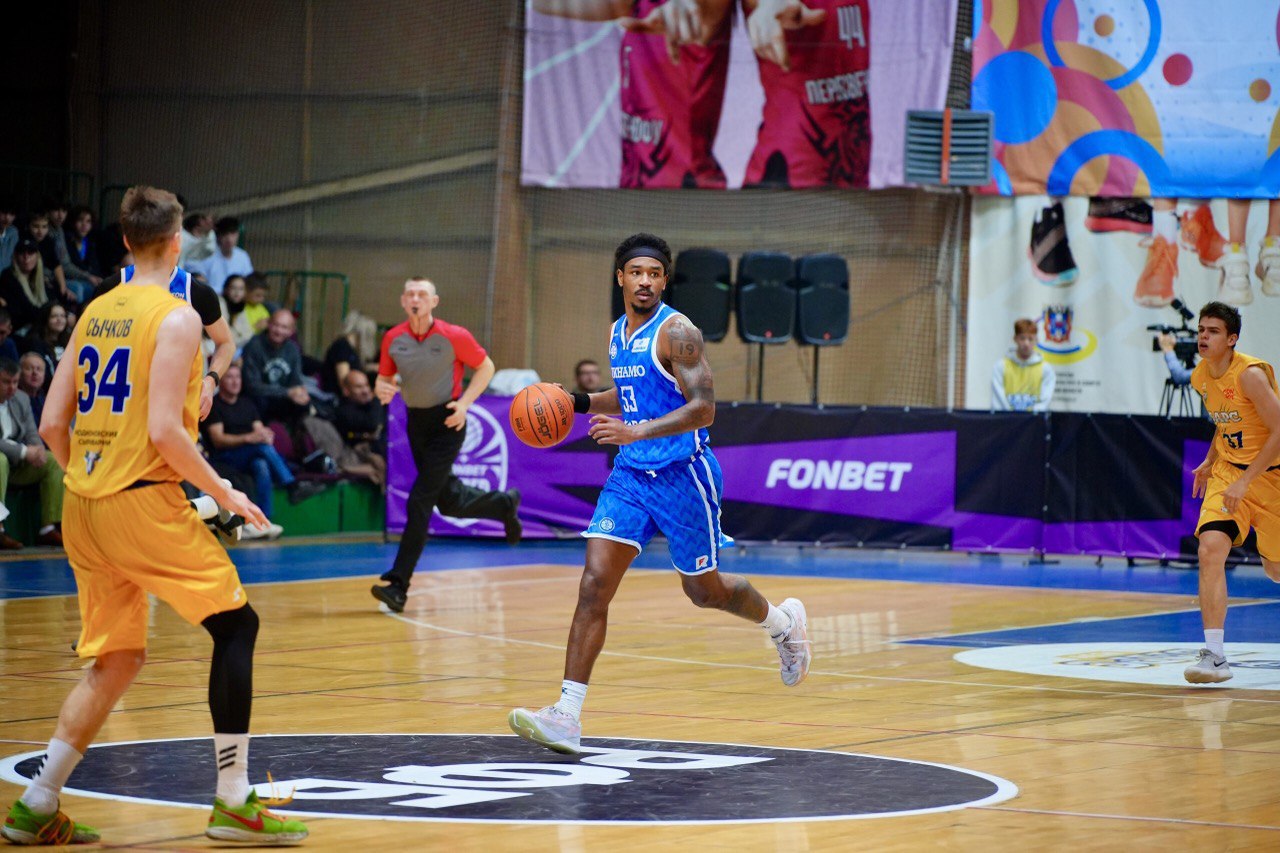 Приморское «Динамо» одержало четвёртую победу в чемпионате Суперлиги