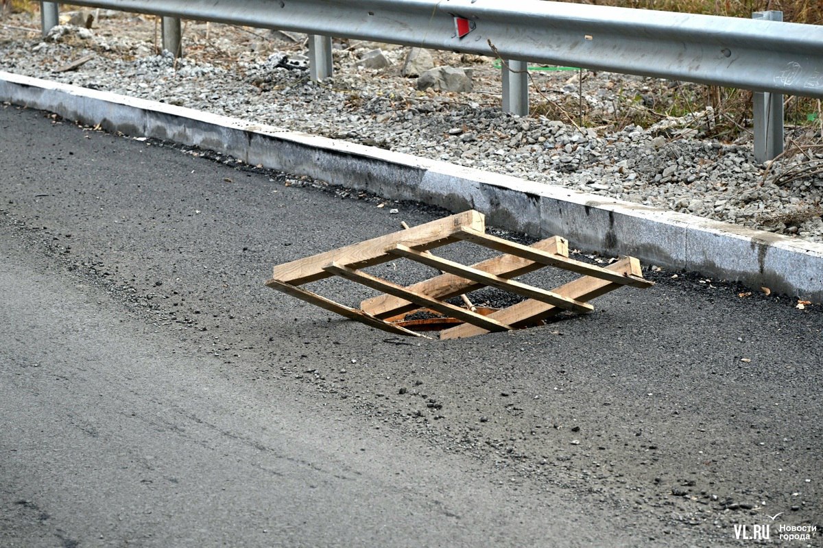 Проезд на двустороннюю Бородинскую восстановили, а на Волжскую ещё не вернули асфальт Проезд на двустороннюю Бородинскую восстановили, а на Волжскую ещё не вернули асфальт