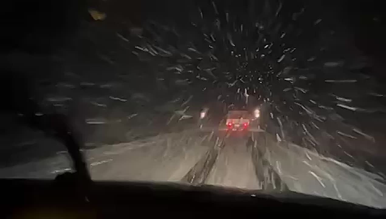 Снег и дождь идут в Приморье