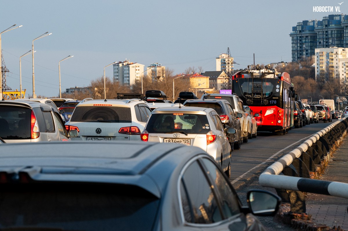 Автобус против машины 2.0: как изменилось движение на гостевом маршруте после отмены выделенной полосы Автобус против машины 2.0: как изменилось движение на гостевом маршруте после отмены выделенной полосы