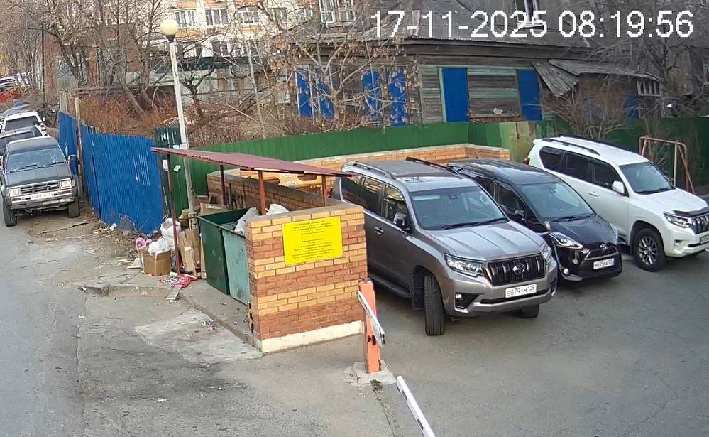 В Приморье на контейнерных площадках устанавливают камеры для борьбы с незаконными свалками