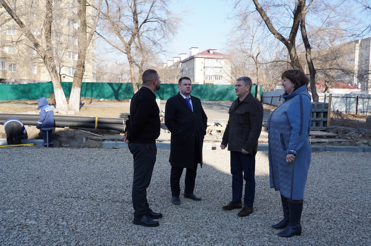 Евгений Корж: Выехал с проверкой на ремонт 4-ой школы Евгений Корж: Выехал с проверкой на ремонт 4-ой школы