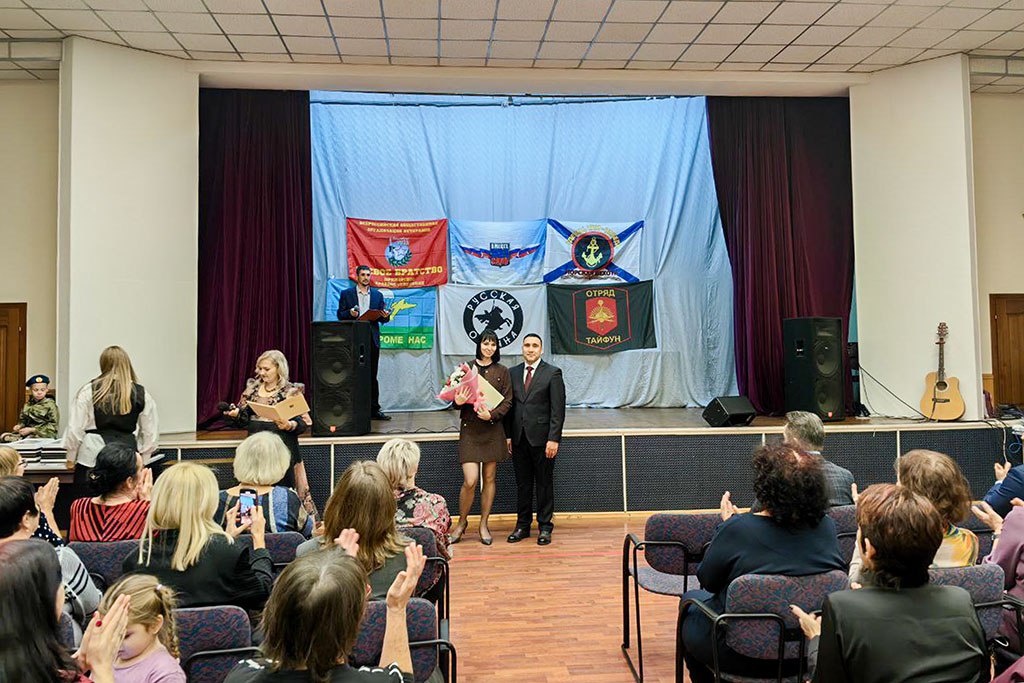 Волонтёров Находки отметили специальными наградами Волонтёров Находки отметили специальными наградами