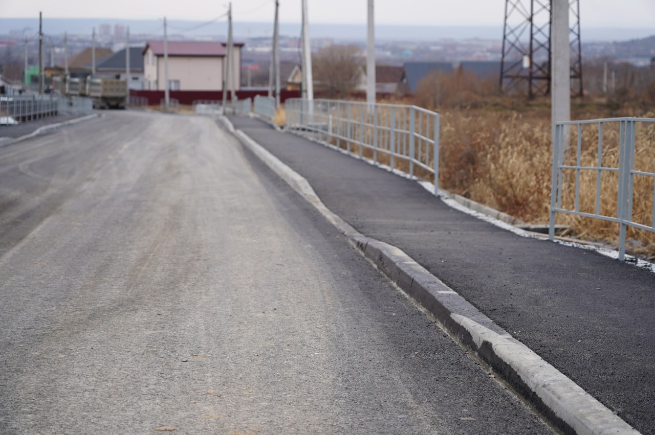 Продолжается строительство дороги к участкам многодетных в районе Слободы Продолжается строительство дороги к участкам многодетных в районе Слободы