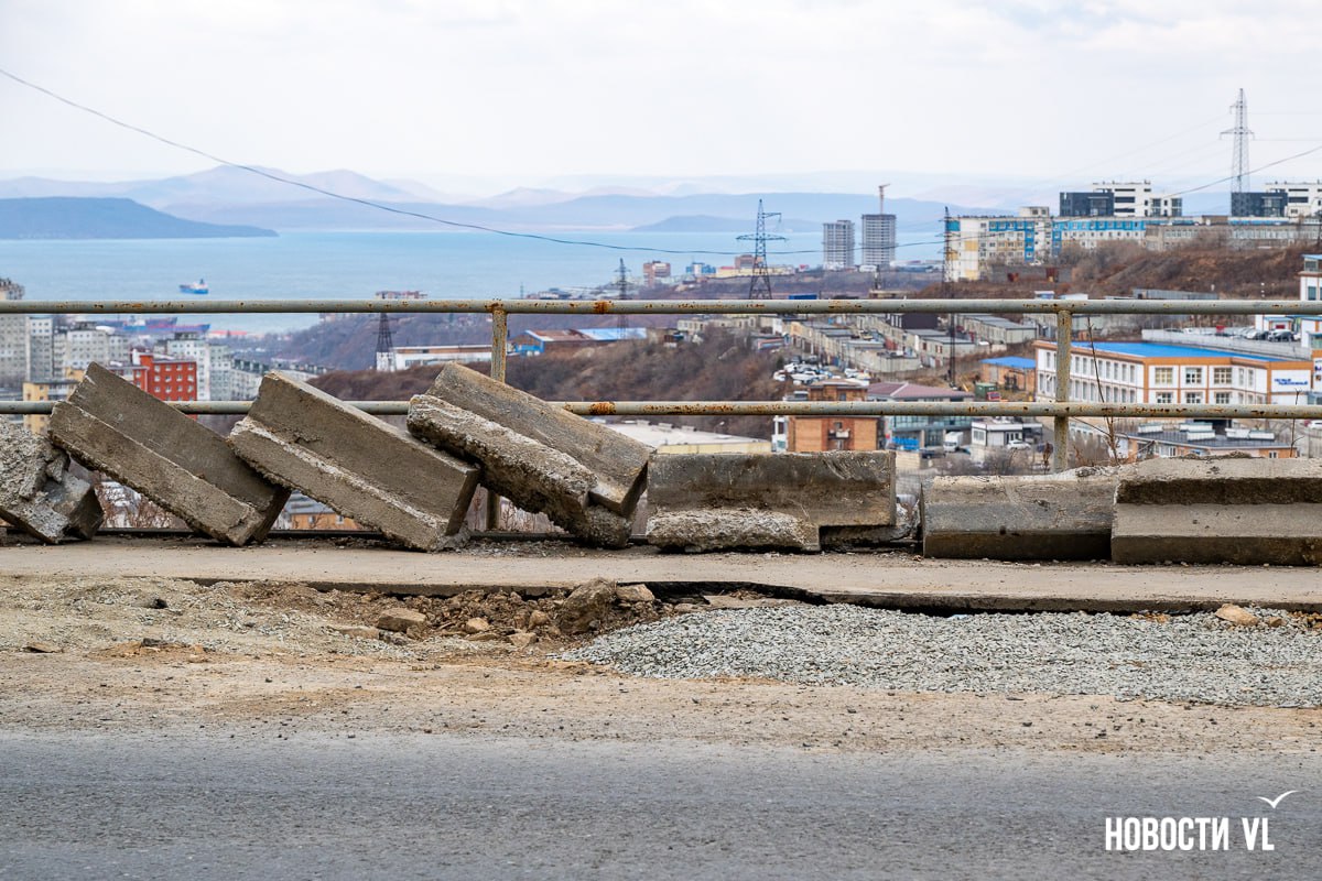 На Ладыгина для прокладки коммуникаций перекопали дорогу