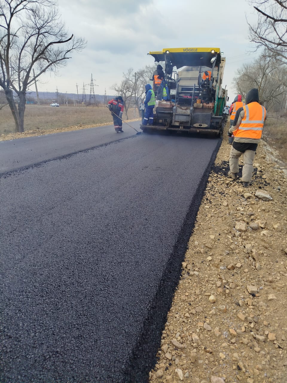 Сельские дороги округа приводят в нормативное состояние Сельские дороги округа приводят в нормативное состояние