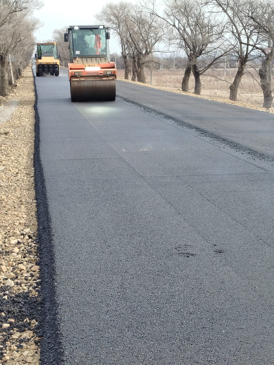 Сельские дороги округа приводят в нормативное состояние Сельские дороги округа приводят в нормативное состояние