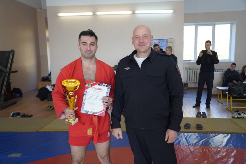 В Приморье состоялся чемпионат по самбо среди сотрудников полиции В Приморье состоялся чемпионат по самбо среди сотрудников полиции