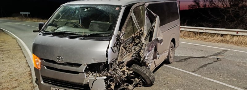 Госавтоинспекция Приморья: выезд на полосу встречного движения спровоцировал столкновение транспортных средств в селе Золотая Долина