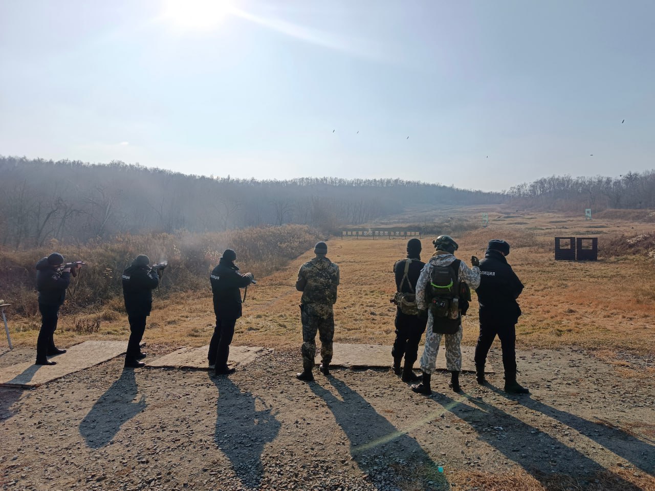 Во Владивостоке сотрудники транспортной полиции провели выездные практические занятия по стрельбе Во Владивостоке сотрудники транспортной полиции провели выездные практические занятия по стрельбе