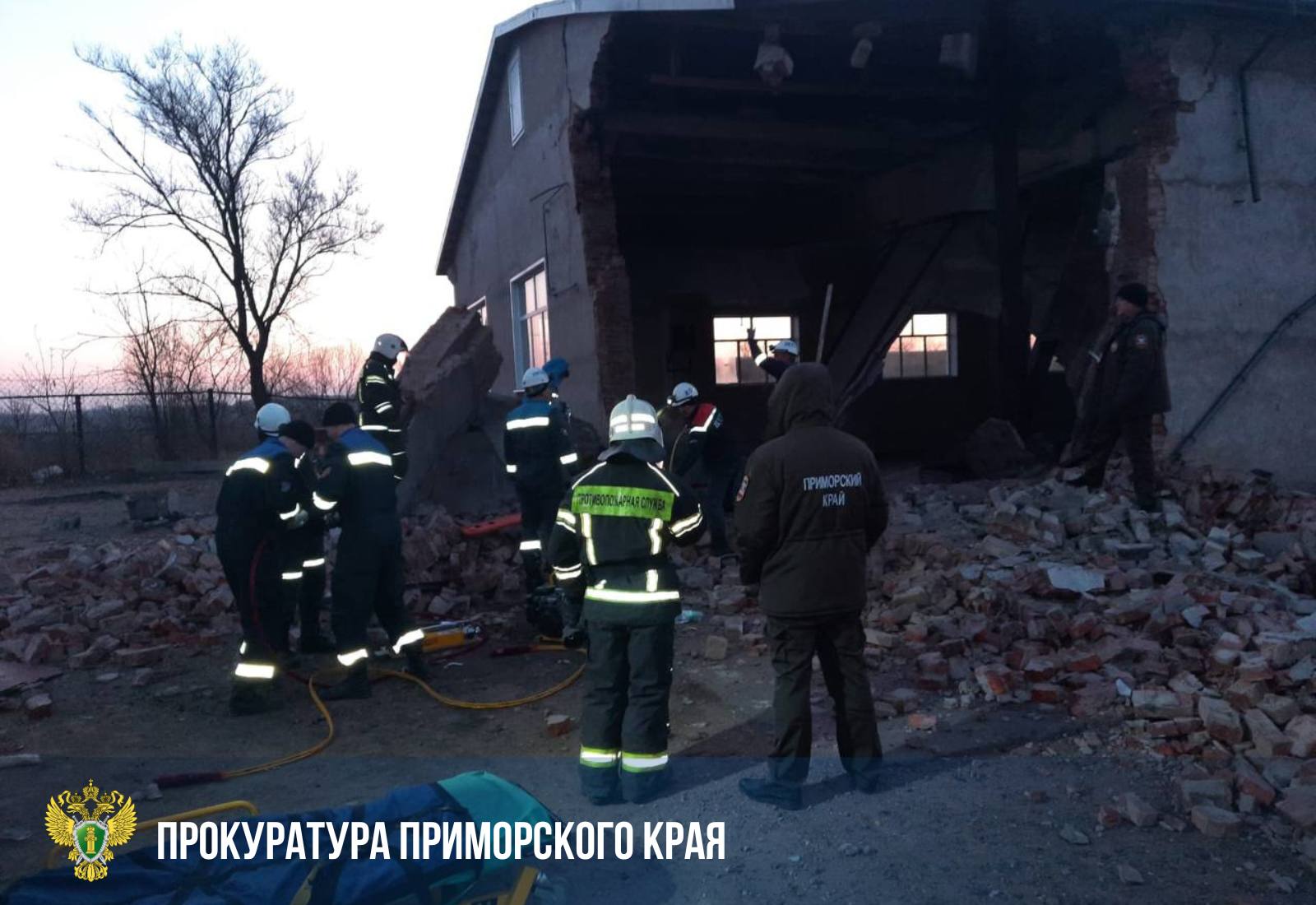 Прокуратура начала проверку по факту обрушения части здания вследствие ненадлежащей эксплуатации котельного оборудования в пгт Липовцах Прокуратура начала проверку по факту обрушения части здания вследствие ненадлежащей эксплуатации котельного оборудования в пгт Липовцах