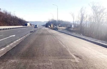 Во Владивостоке закончили асфальтирование дороги в районе Зеленого угла с выездом на объездную трассу Седанка-Патрокл