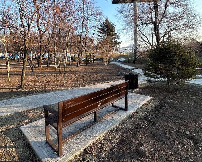 Основной этап реконструкции Курсантского сквера завершился в дальневосточной столице Основной этап реконструкции Курсантского сквера завершился в дальневосточной столице