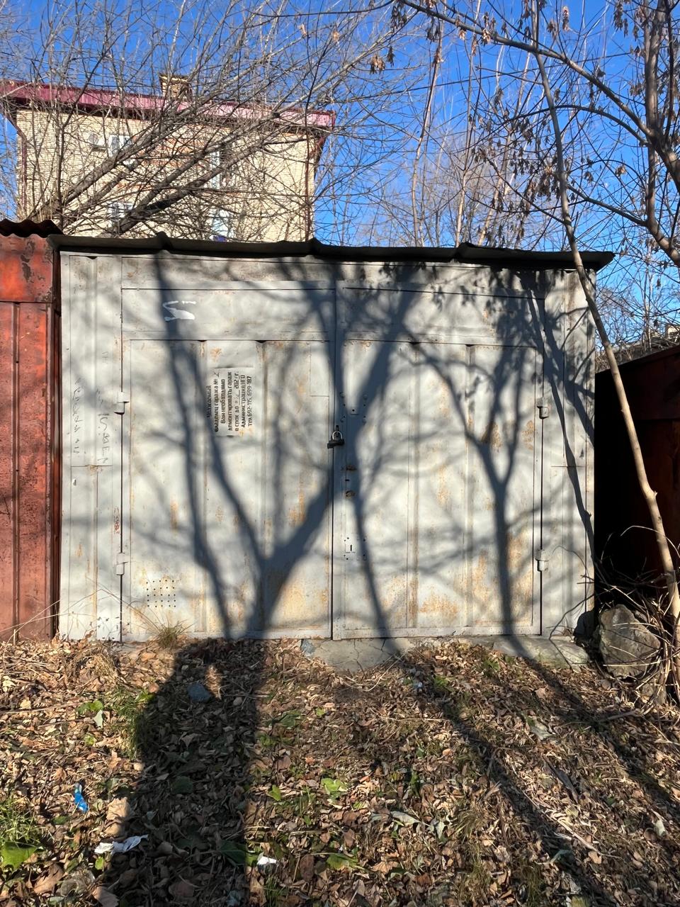 Уважаемые владельцы металлических гаражей, установленных в районе жилого дома, расположенного по адресу ул. Верхне-Морская, 102 Уважаемые владельцы металлических гаражей, установленных в районе жилого дома, расположенного по адресу ул. Верхне-Морская, 102