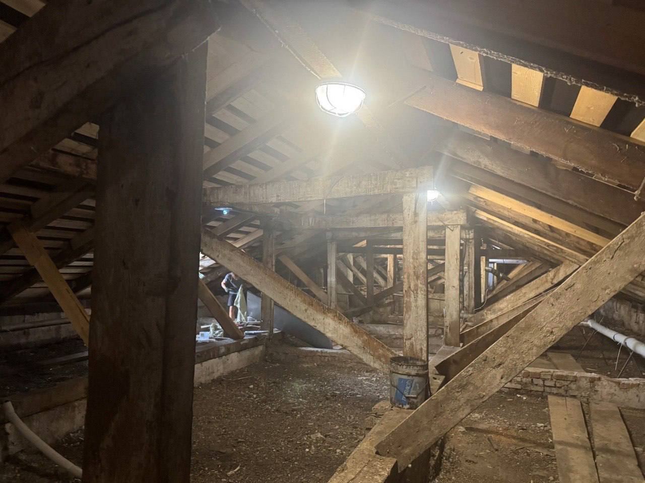 Благодаря прокуратуре во Владивостоке проведен капитальный ремонт многоквартирного дома по улице Московской, который суд постановил отремонтировать еще 15 лет назад Благодаря прокуратуре во Владивостоке проведен капитальный ремонт многоквартирного дома по улице Московской, который суд постановил отремонтировать еще 15 лет назад