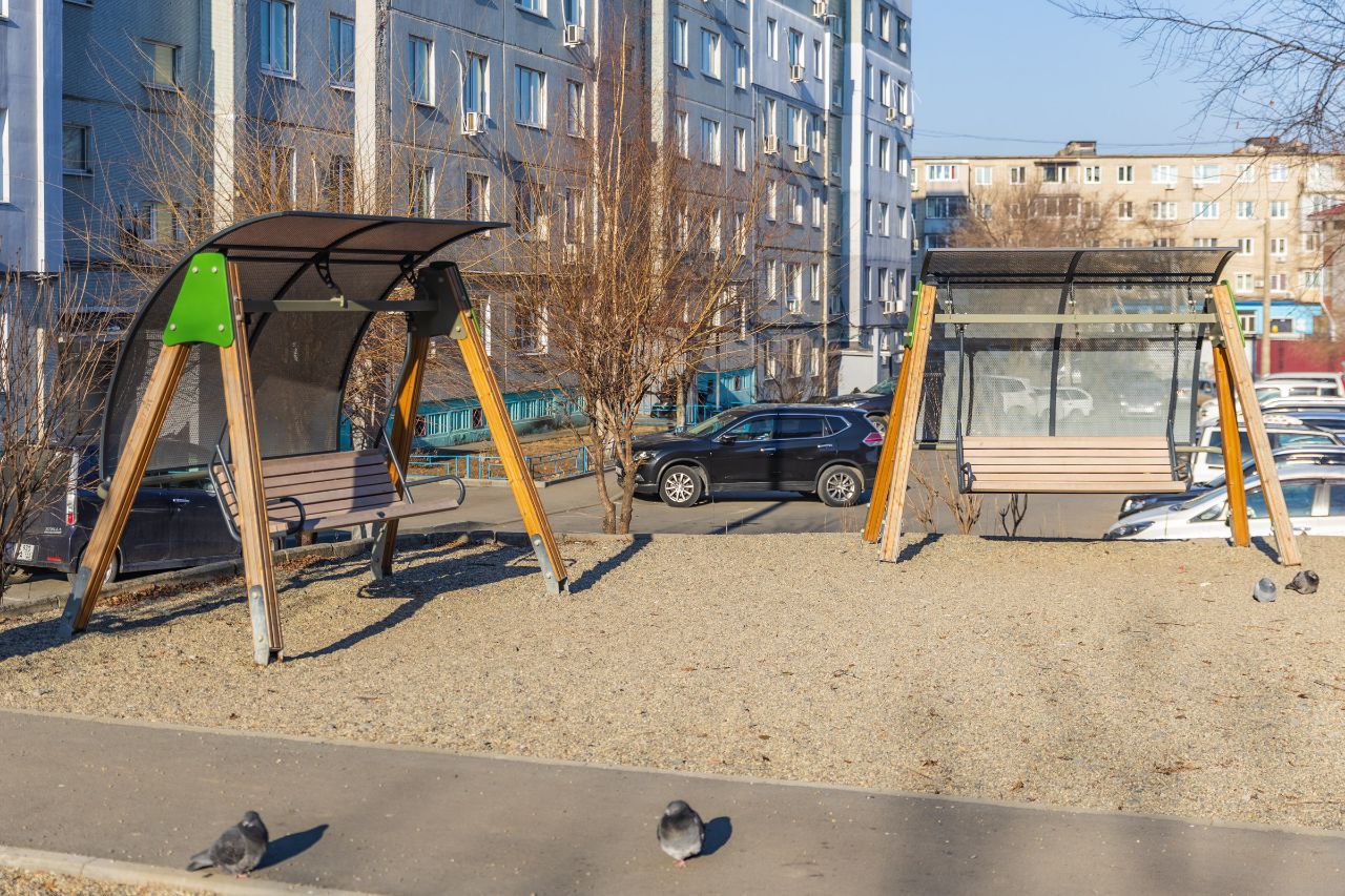 Константин Шестаков: На Чичерина, 18 установили новую детскую площадку Константин Шестаков: На Чичерина, 18 установили новую детскую площадку