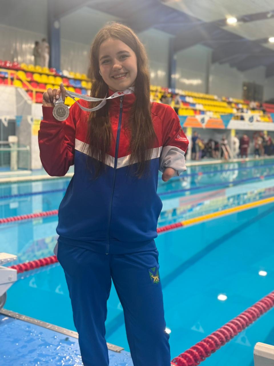 Приморская пловчиха Сафина Фаткулина снова доказала, что входит в число сильнейших в стране Приморская пловчиха Сафина Фаткулина снова доказала, что входит в число сильнейших в стране