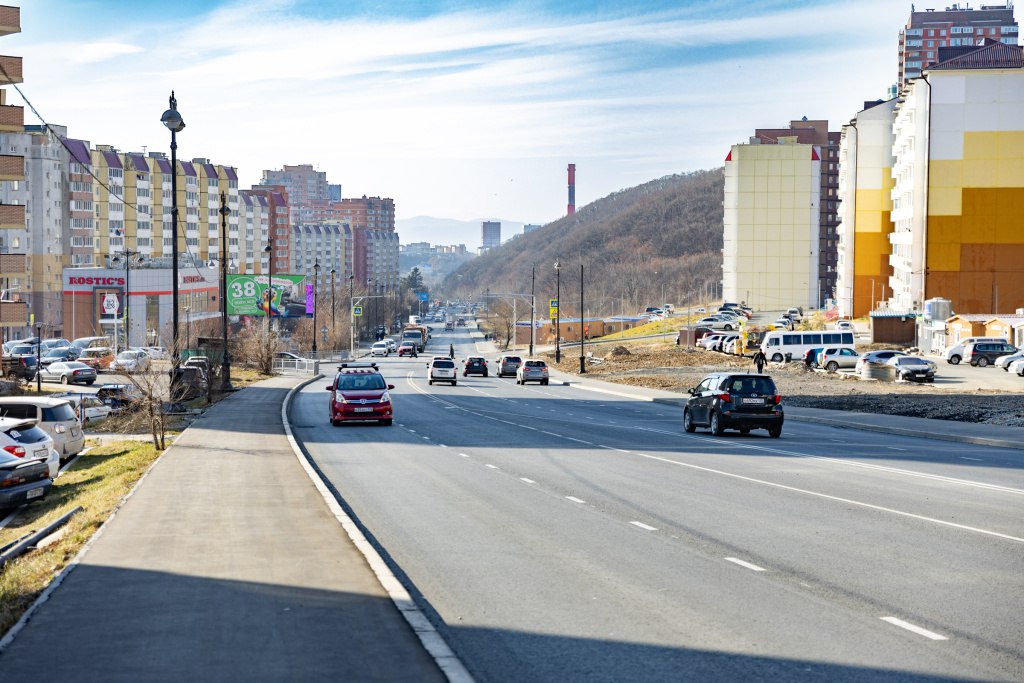 Завершается капремонт дороги на улице Адмирала Горшкова в Снеговой Пади