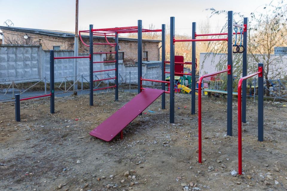 Константин Шестаков: На Мусорогского, 13д установили новую спортивную площадку