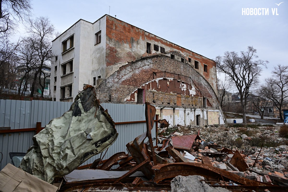 Центра креативных индустрий во Владивостоке не будет, пока нет окончательного решения суда по Матросскому клубу Центра креативных индустрий во Владивостоке не будет, пока нет окончательного решения суда по Матросскому клубу
