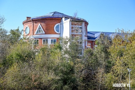 Заброшенный замок-ребцентр в пригороде Владивостока оживят и отдадут детям с тяжёлыми заболеваниями