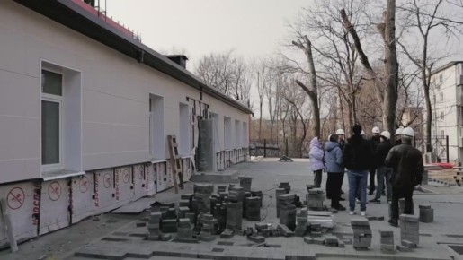 Константин Шестаков: Новые площадки устанавливают рядом с детсадом на Постышева, 7а. Сейчас продолжается его капитальный ремонт