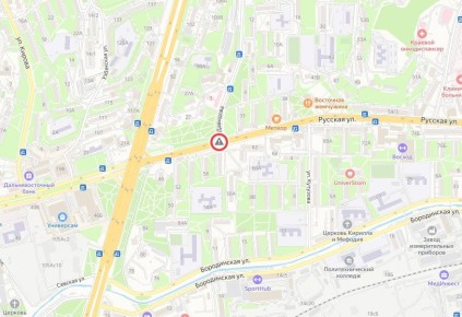 К коллапсу на Второй Речке добавился ещё и обесточенный светофор на перекрёстке Русской и Давыдова