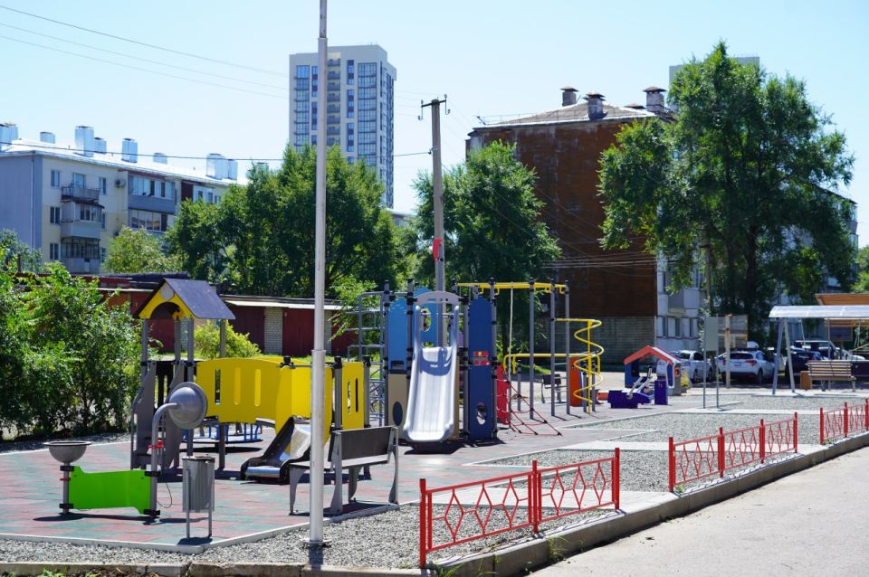 В Уссурийске проверят безопасность детских площадок