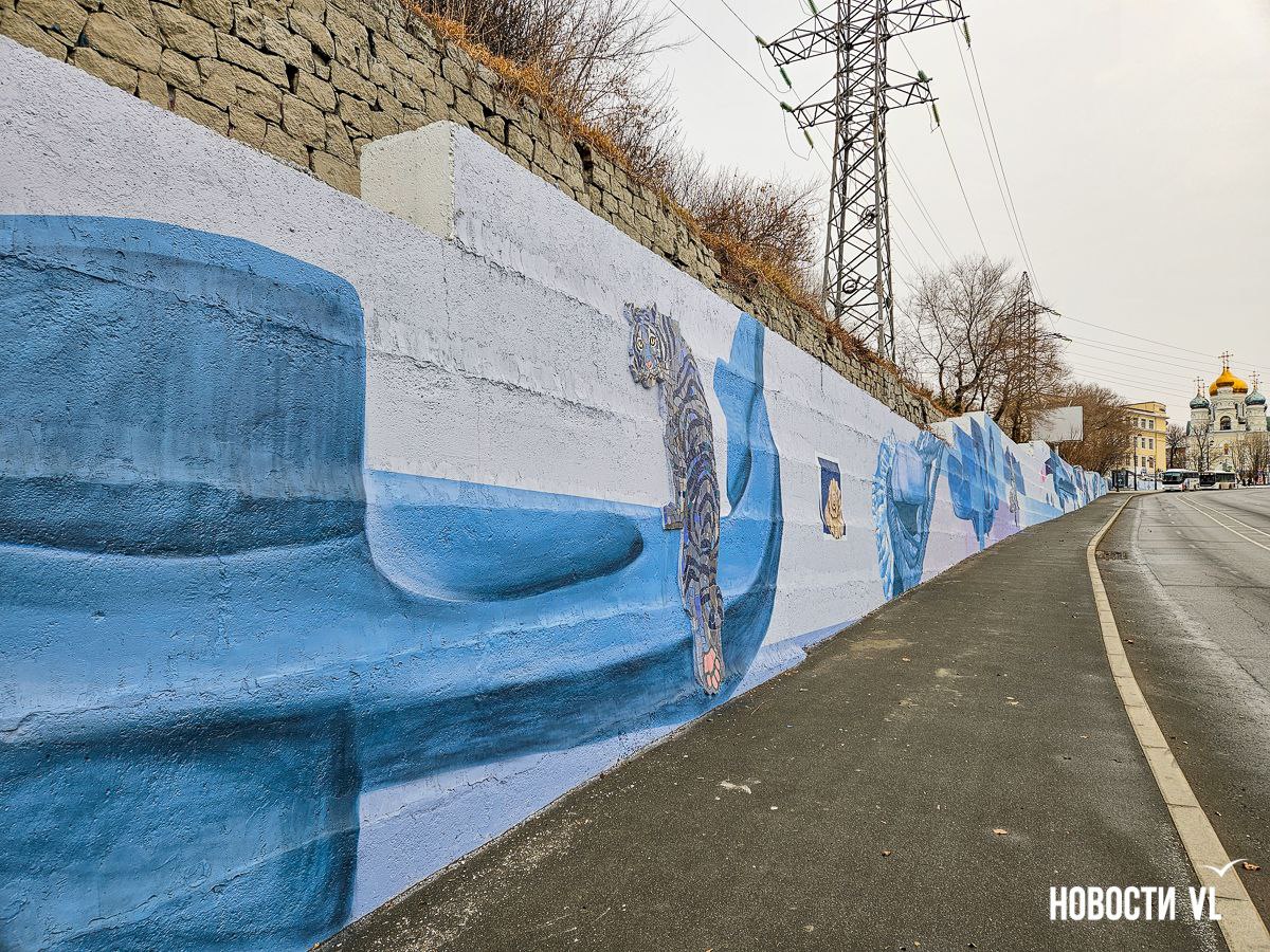 У новых мозаичных животных, которые поселились на подпорной стене в переулке Павленко, есть небольшая «пасхалка»*