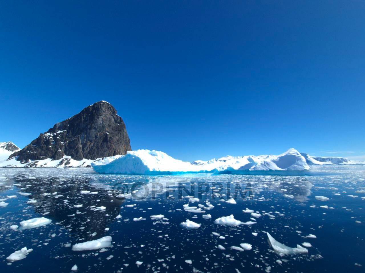 Приморцы в Антарктиде!. Как они там оказались спросите вы? А это экспедиционный поход «Русская Антарктика — Под созвездием Южного Креста» Цель проекта — актуализация значения открытия Антарктиды российскими мореплавателями... Приморцы в Антарктиде!. Как они там оказались спросите вы? А это экспедиционный поход «Русская Антарктика — Под созвездием Южного Креста» Цель проекта — актуализация значения открытия Антарктиды российскими мореплавателями...