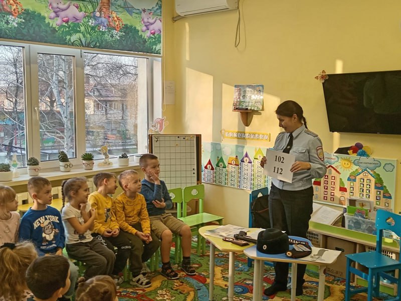 В Хорольском округе Приморья полиция провела мероприятия в рамках спецпроекта МВД России «Полиция на страже детства» В Хорольском округе Приморья полиция провела мероприятия в рамках спецпроекта МВД России «Полиция на страже детства»