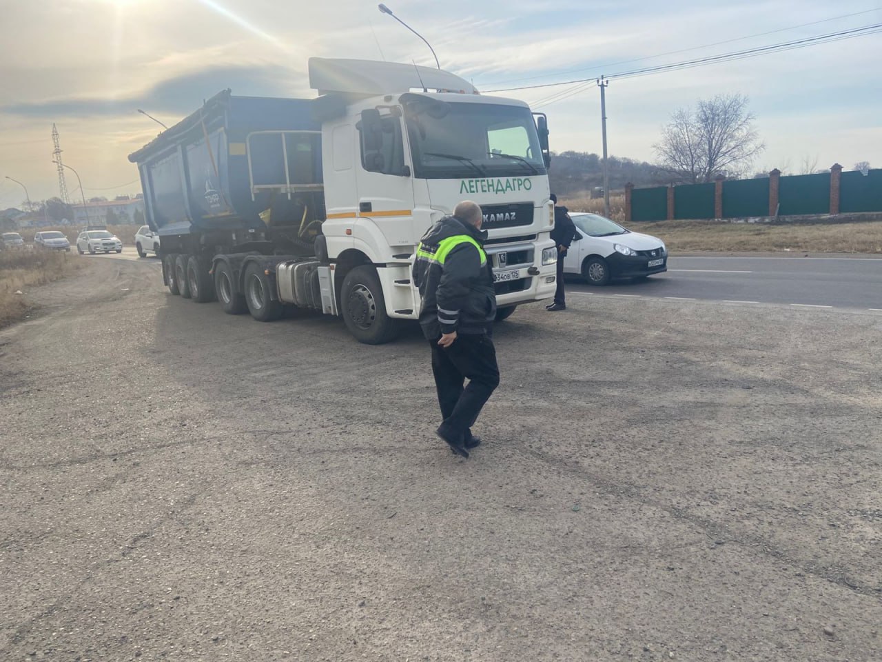 В Уссурийске осуществлён совместный рейд по контролю весовых параметров большегрузного транспорта В Уссурийске осуществлён совместный рейд по контролю весовых параметров большегрузного транспорта
