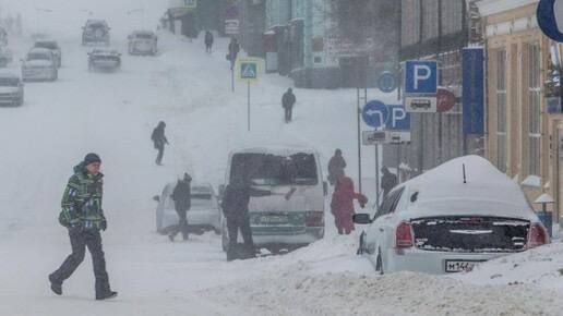 Прокуратура Приморья поставила на контроль готовность дорожного хозяйства к зимнему периоду и потребовала от властей не допустить повторения прошлогодних снежных коллапсов