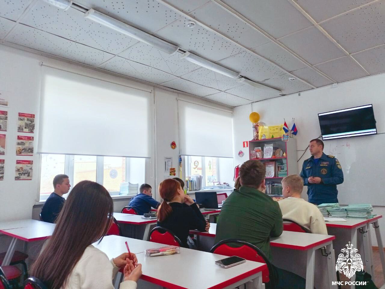 Безопасность на льду, важно знать и соблюдать правила Безопасность на льду, важно знать и соблюдать правила