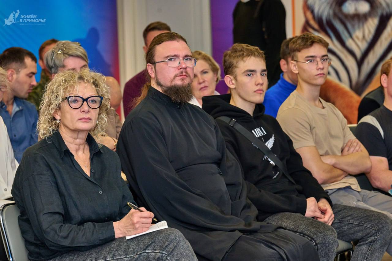 В Приморье прошло знакомство президента федерации ПОДА со спортсменами В Приморье прошло знакомство президента федерации ПОДА со спортсменами