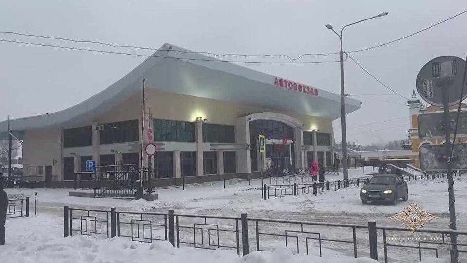 Ирина Волк: Мои неравнодушные и бдительные коллеги из патрульно-постовой службы полиции Томского ЛО МВД России помогли вернуть владельцу забытые в транспорте полмиллиона рублей и ювелирные украшения