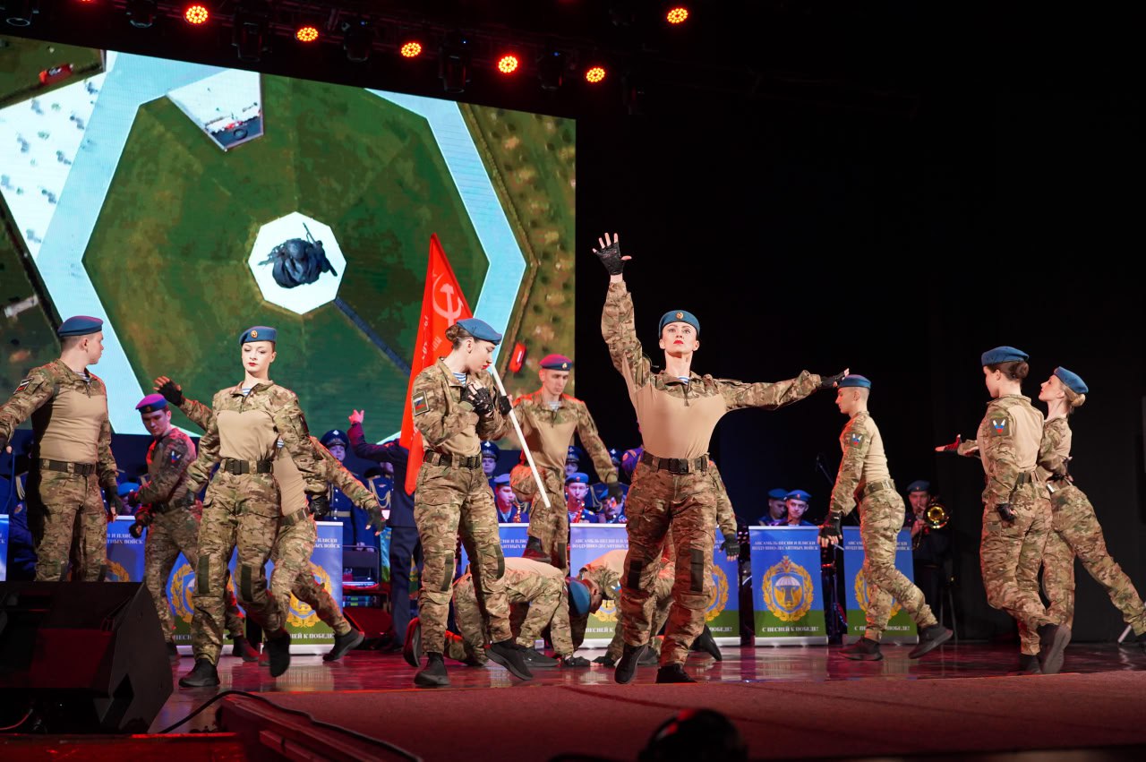 83-я отдельная гвардейская бригада отметила 39-ю годовщину со дня образования 83-я отдельная гвардейская бригада отметила 39-ю годовщину со дня образования