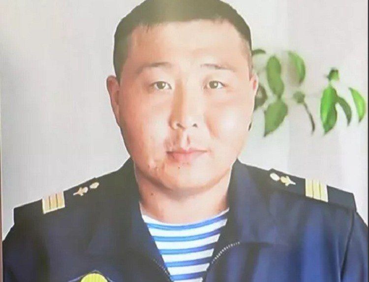 Владимир Путин присвоил звание Героя Российской Федерации посмертно гвардии лейтенанту 83 отдельной гвардейской десантно-штурмовой бригады ВДВ Алдару Домбаеву