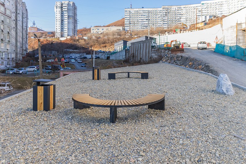 Владивосток продолжает масштабное преображение дворовых территорий в рамках федеральных и краевых программ Владивосток продолжает масштабное преображение дворовых территорий в рамках федеральных и краевых программ