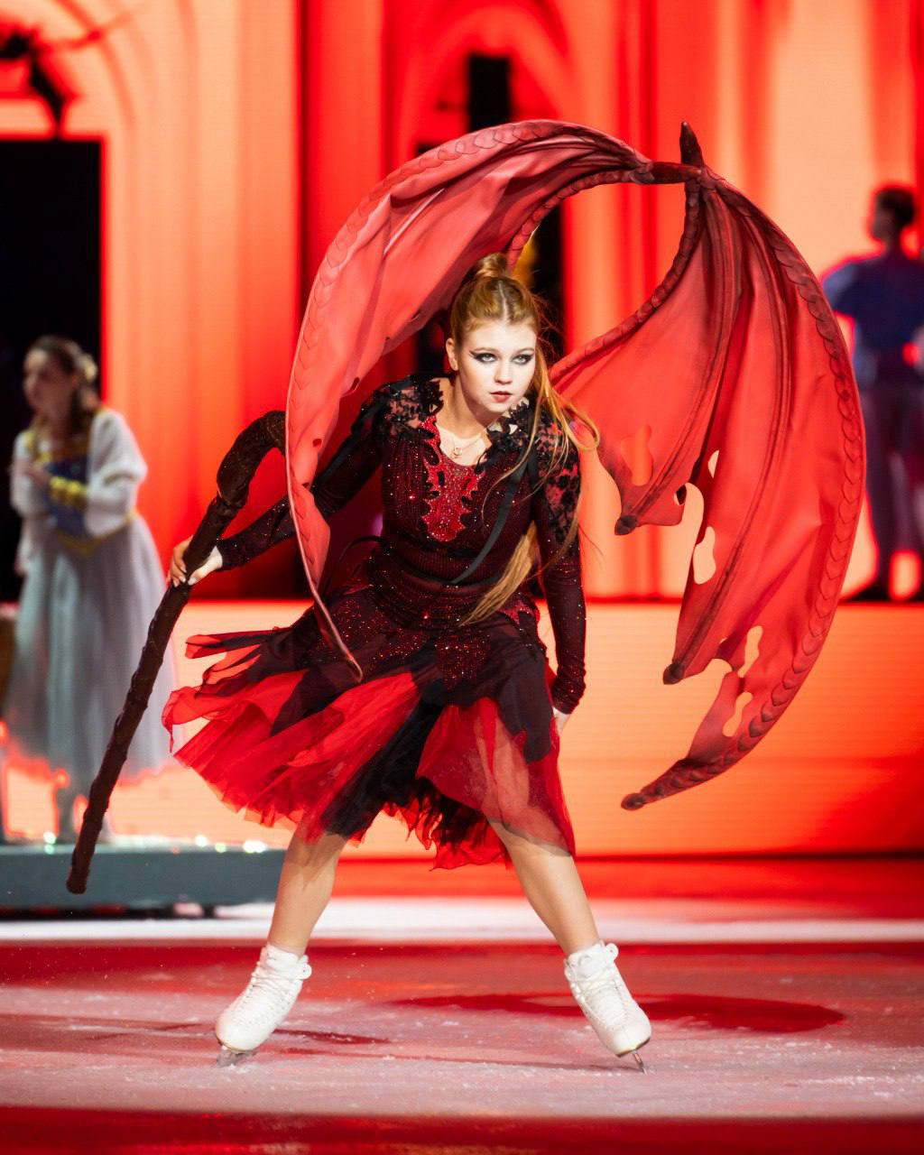 Ледовое шоу «Сказки» Евгения Плющенко: премьера сезона, возвращение легенды! Ледовое шоу «Сказки» Евгения Плющенко: премьера сезона, возвращение легенды!