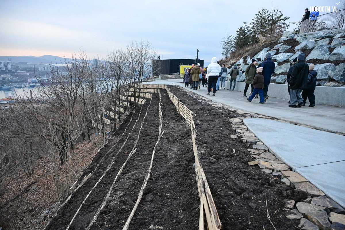 К Нагорному парку добавили обустроенную улицу Братскую, а у кёрлинг-центра забрали парковку К Нагорному парку добавили обустроенную улицу Братскую, а у кёрлинг-центра забрали парковку