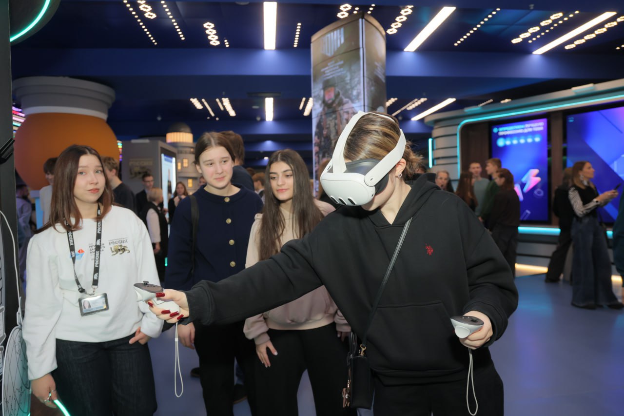 В Москве завершился Форум школьников, который знакомил старшеклассников с регионами Дальнего Востока В Москве завершился Форум школьников, который знакомил старшеклассников с регионами Дальнего Востока