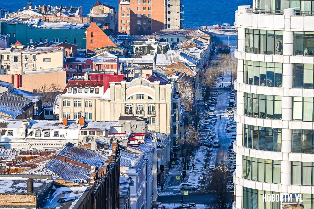 Город в белом — Владивосток встретил первый зимний снегопад Город в белом — Владивосток встретил первый зимний снегопад
