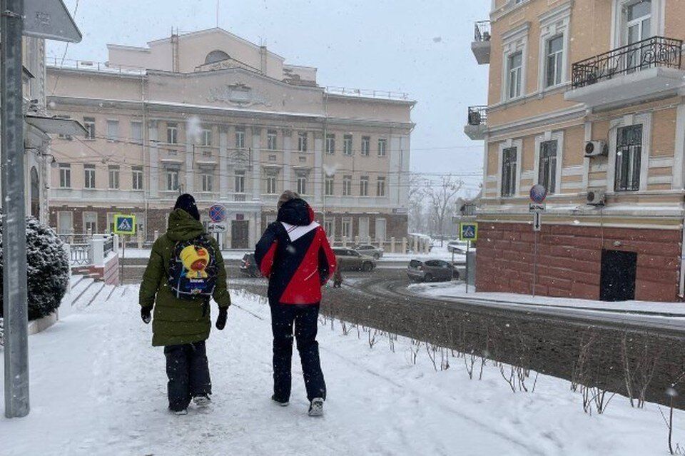 1 Во Владивостоке 1 декабря школы перейдут на свободное посещение из-за непогоды