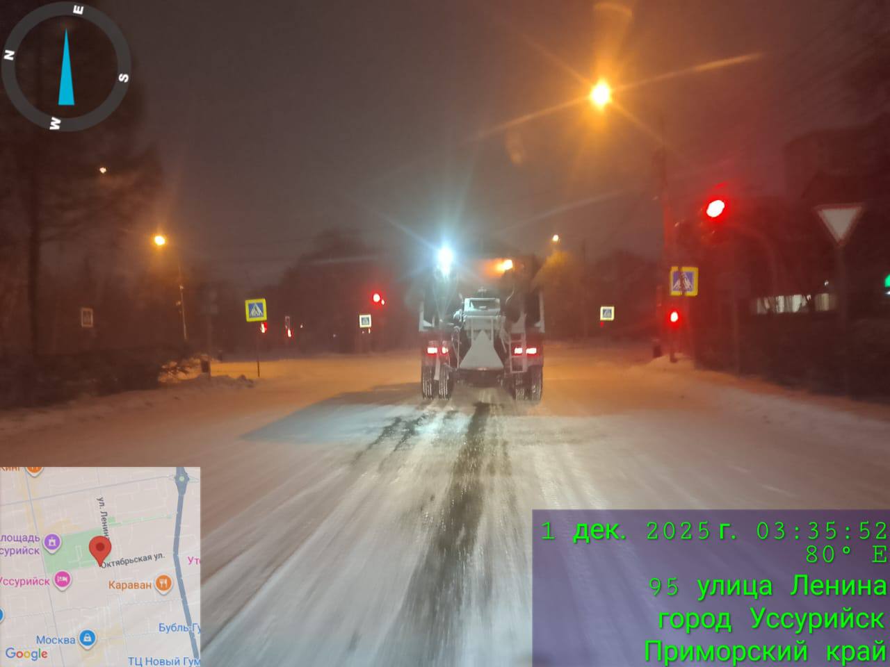 Продолжается обработка и очистка городских дорог Уссурийска Продолжается обработка и очистка городских дорог Уссурийска