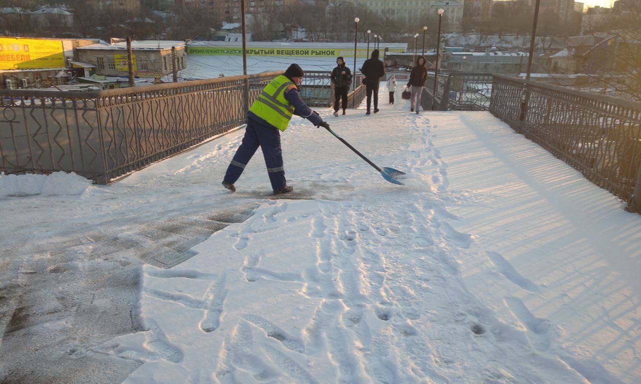 Дорожники продолжают работу по ликвидации последствий прошедших осадков Дорожники продолжают работу по ликвидации последствий прошедших осадков