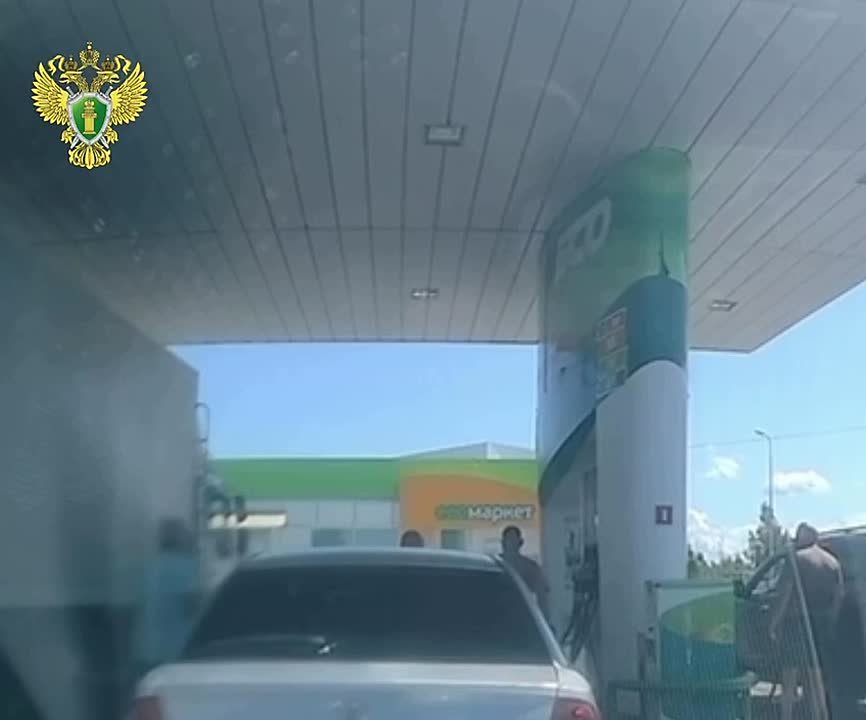 Житель ЯНАО ответит в суде за удар топором по шлему мотоциклиста на заправке в Приморье