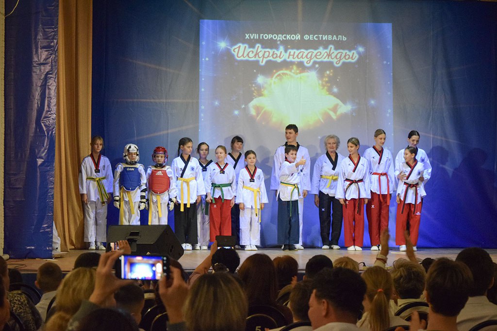 «Искры надежды»: фестиваль, где талант сияет ярче обстоятельств «Искры надежды»: фестиваль, где талант сияет ярче обстоятельств