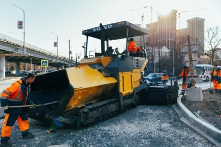 Во Владивостоке подвели итоги дорожного сезона — в этом году в городе обновили рекордное количество трасс и развязок